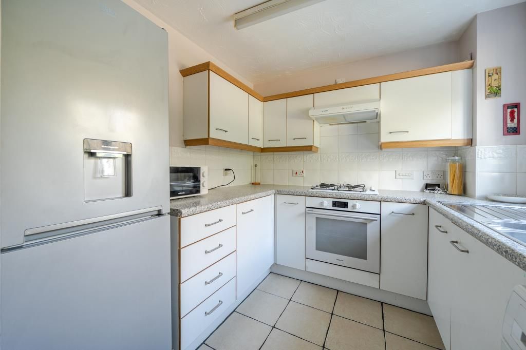 Property photo 2 of 30 Kitchen