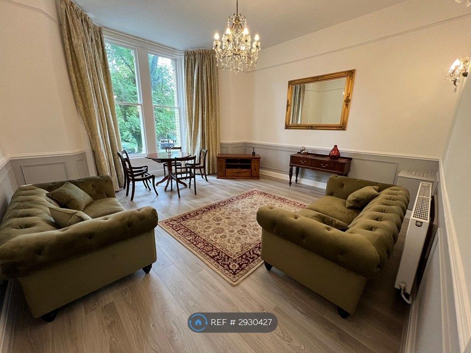 Property photo 2 of 19 Living Room