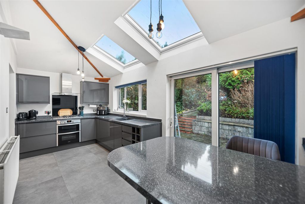 Property photo 2 of 24 Kitchen Diner