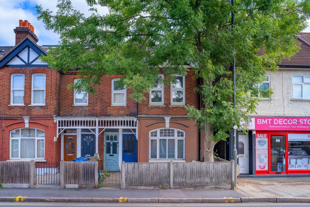 Property photo 1 of 11