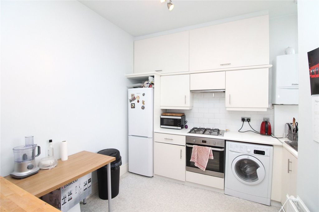 Property photo 1 of 6 Picture No. 12
