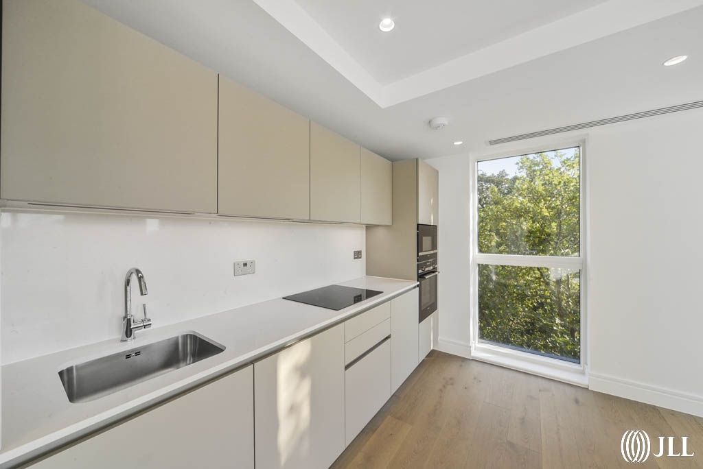 Property photo 1 of 6 Kitchen