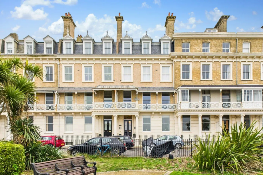 Property photo 1 of 18 1