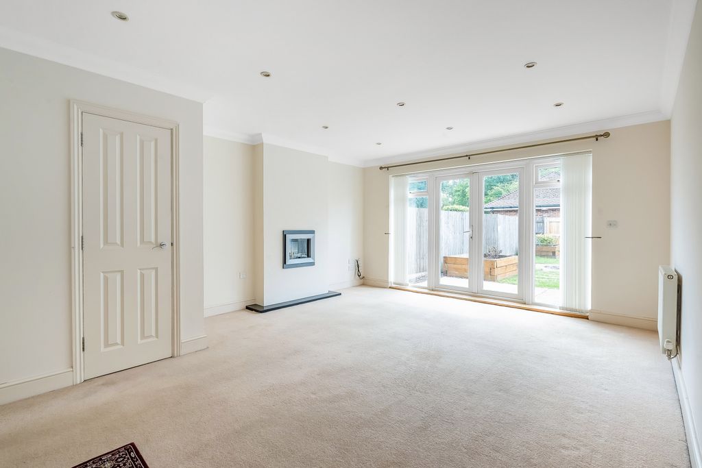 Property photo 2 of 12 Picture No. 02