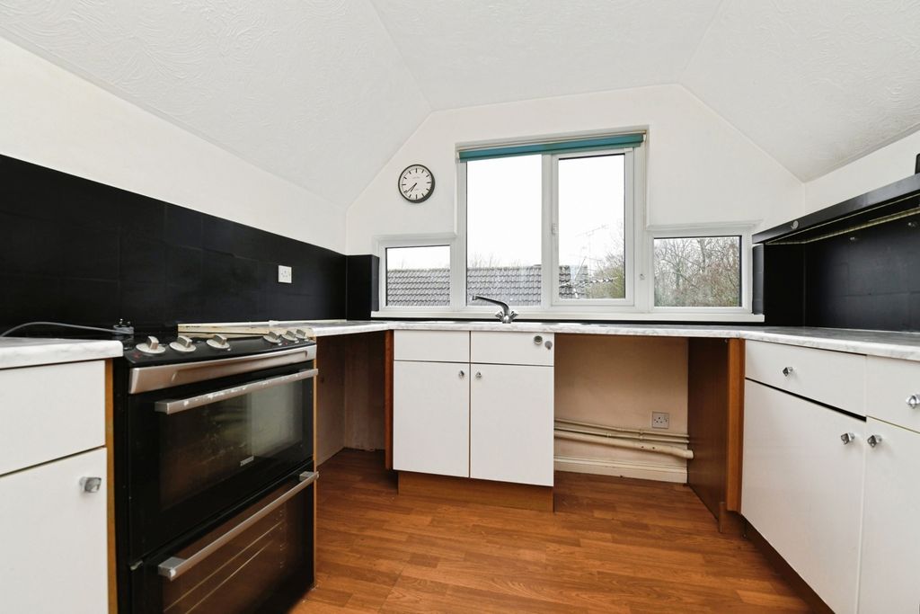 Property photo 3 of 13 Pbox-Img.Jpg