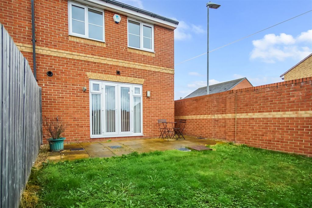 Property photo 3 of 13 Dsc03383.Jpg