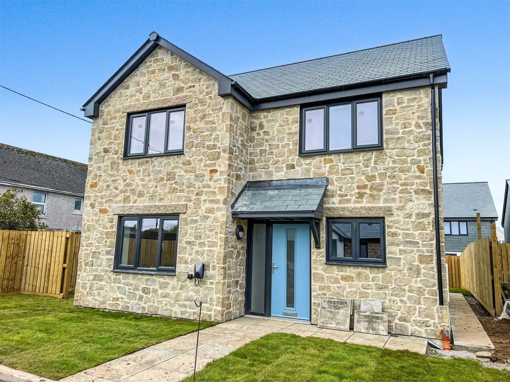 Property photo 1 of 11 Real Image