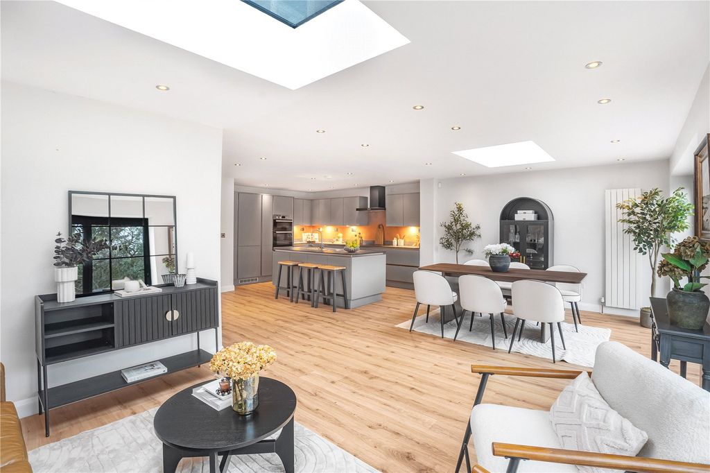 Property photo 2 of 16 Picture No. 49