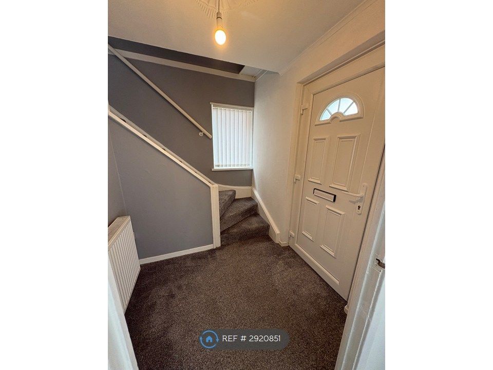 Property photo 2 of 15 Entrance