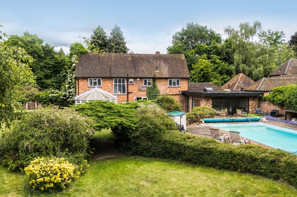 Property photo 3 of 19