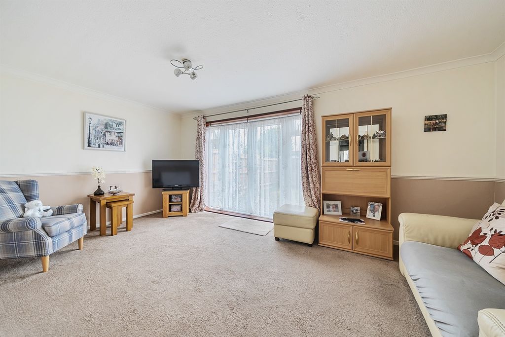 Property photo 3 of 14