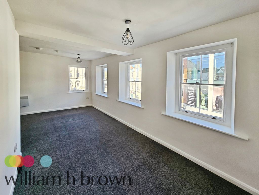 Property photo 3 of 17 Image