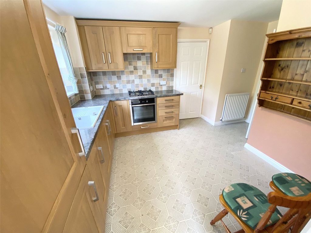 Property photo 3 of 21 Picture No. 17