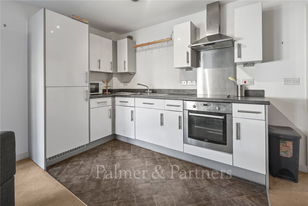 Property photo 2 of 13 Picture No. 34