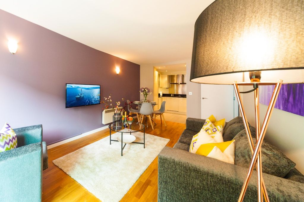 Property photo 3 of 8 2470483