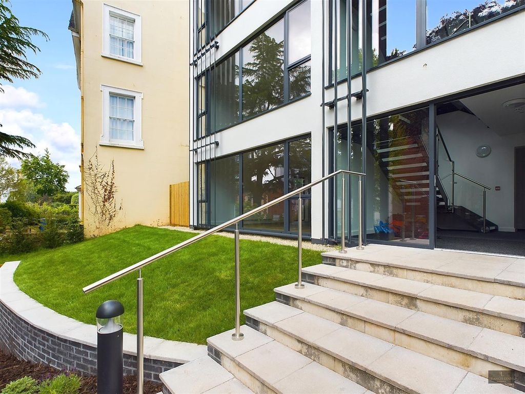 Additional image 13 of 2 bed flat to rentNew North Road, Exeter EX4