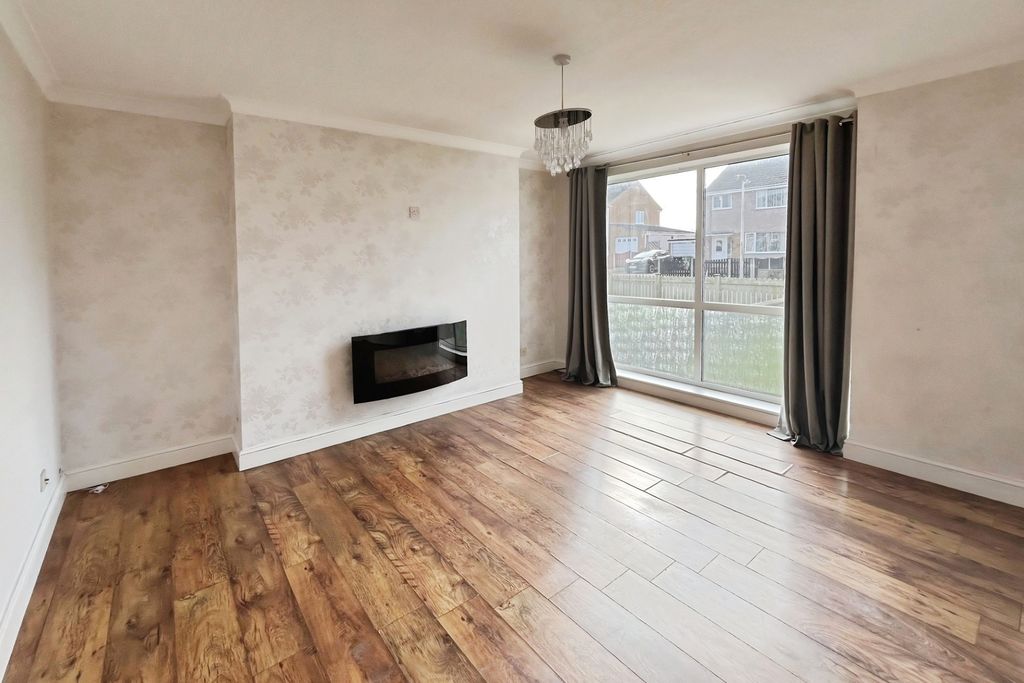 Property photo 2 of 14 Living Room