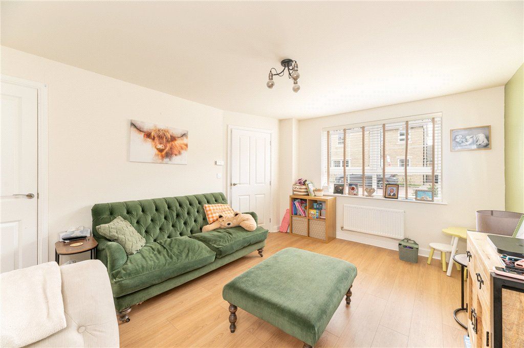 Property photo 3 of 30 Living Room