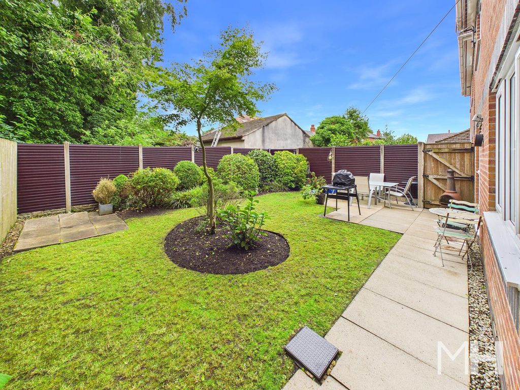 Property photo 2 of 19 Rear Garden