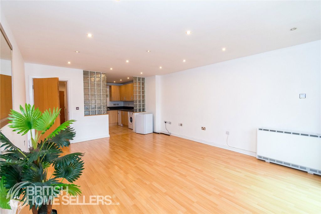 Property photo 3 of 22 Picture No. 22