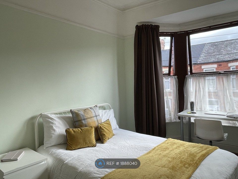 Property photo 2 of 11