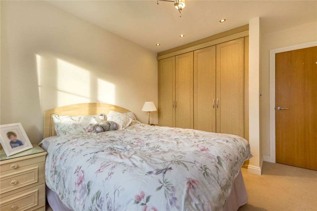 Additional image 11 of 2 bed flat for saleHolme Valley Court, 163 Huddersfield Road, Thongsbridge, Holmfirth HD9