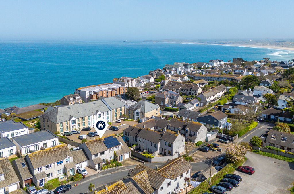 Property photo 1 of 21 1438249-11-69d66B...