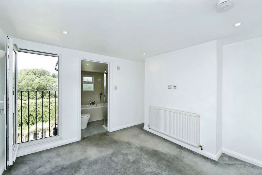 Property photo 3 of 18 53712B2B-Img_1371