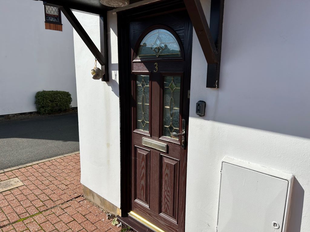 Property photo 2 of 20