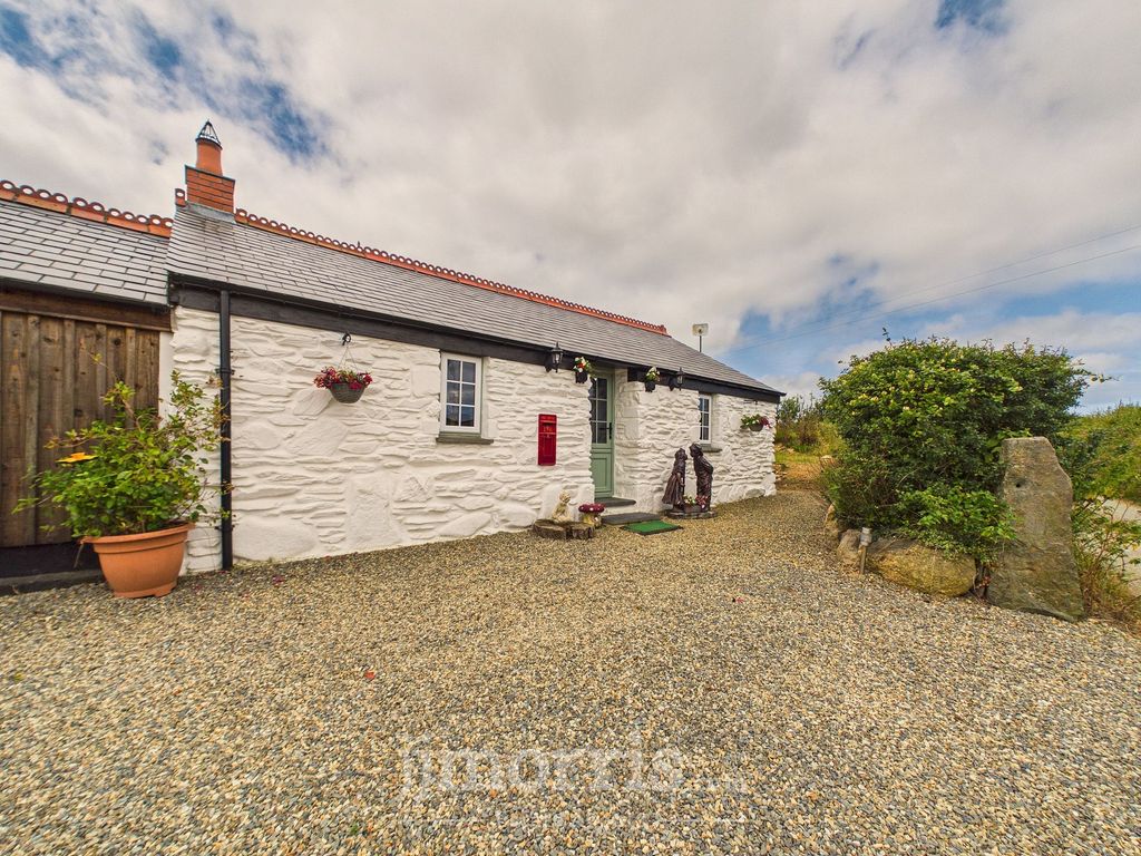 Property photo 1 of 39