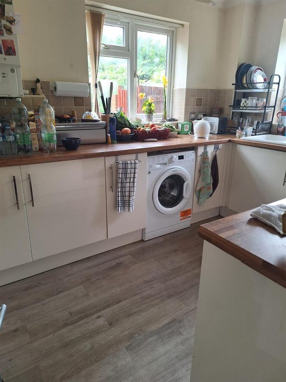 Property photo 2 of 9 3.Jpeg