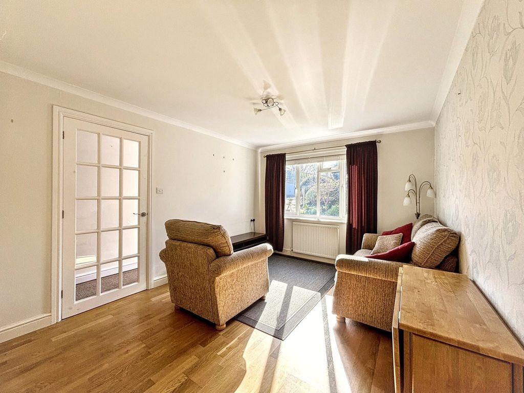 Property photo 3 of 14