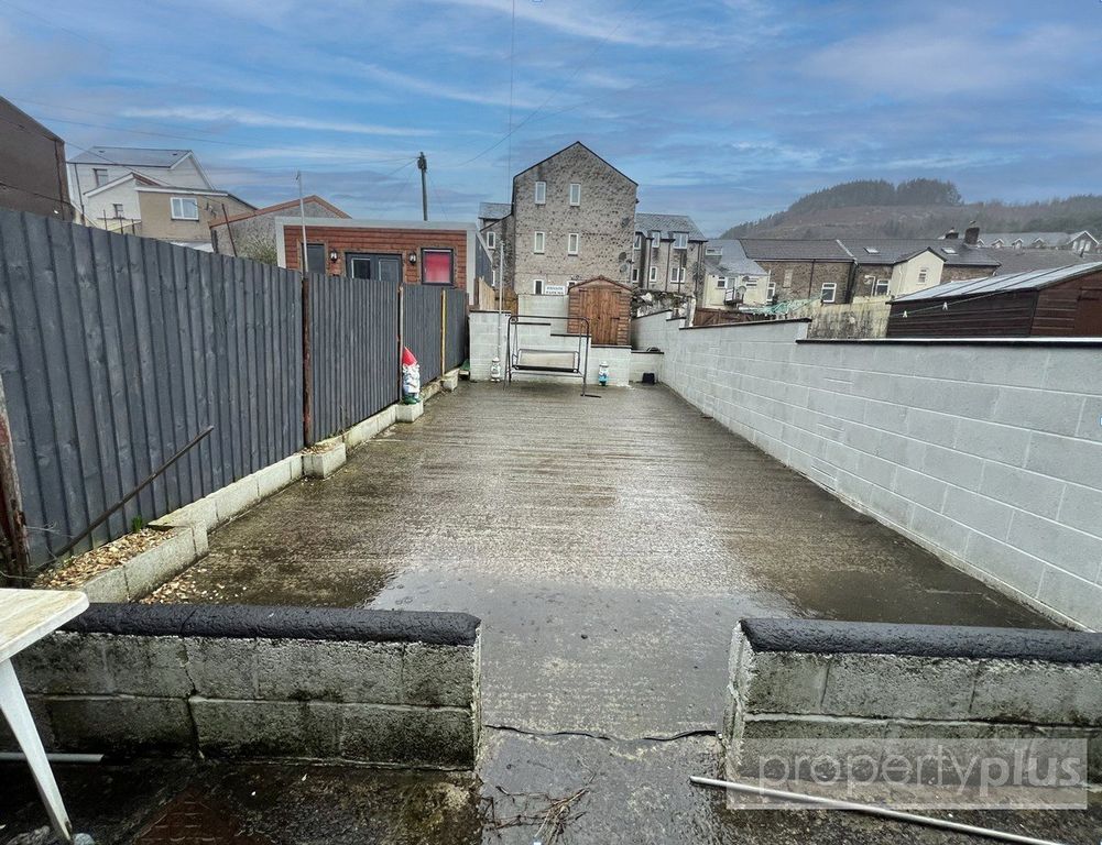 Property photo 2 of 10 Picture No. 04