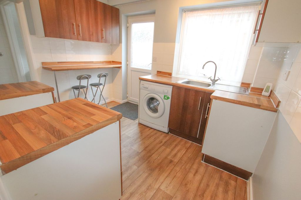 Property photo 3 of 5