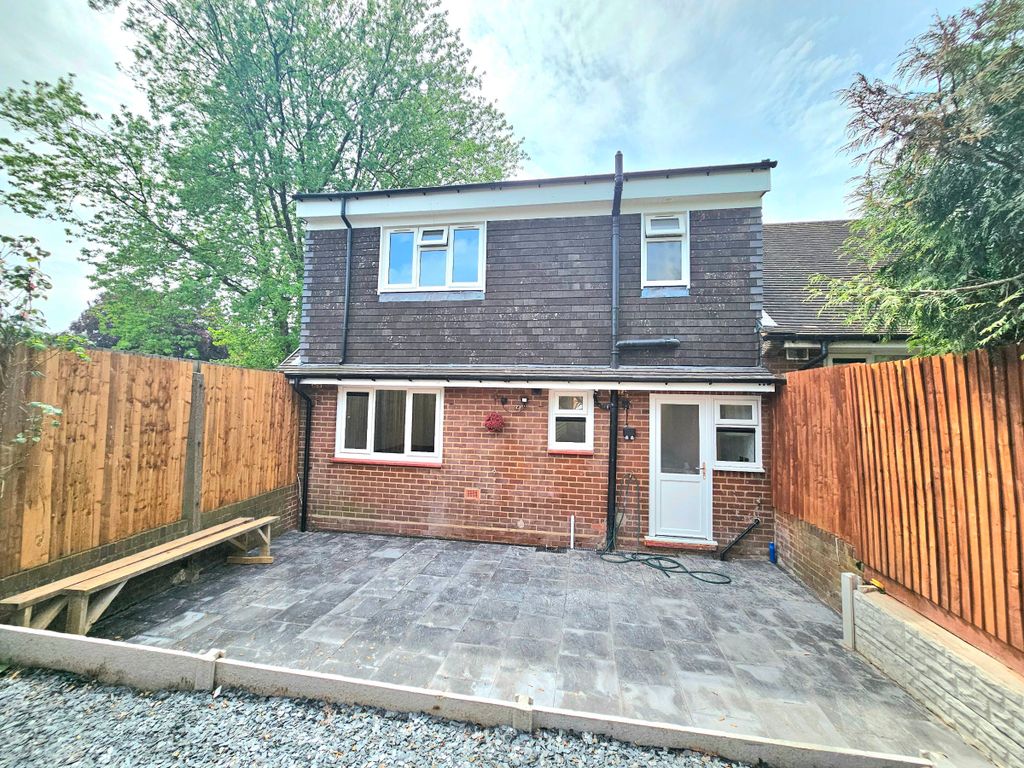 Property photo 2 of 23