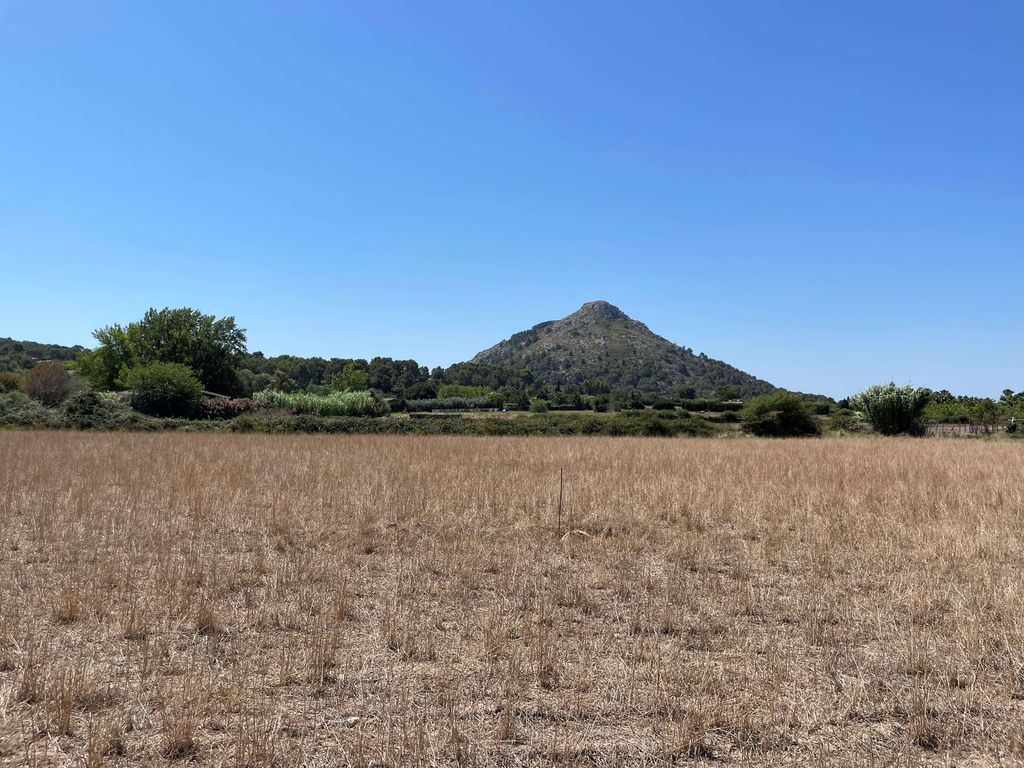 Property photo 3 of 7 47714A1F-08Aa-4F93-907F-68A945Ff2824.Jpg