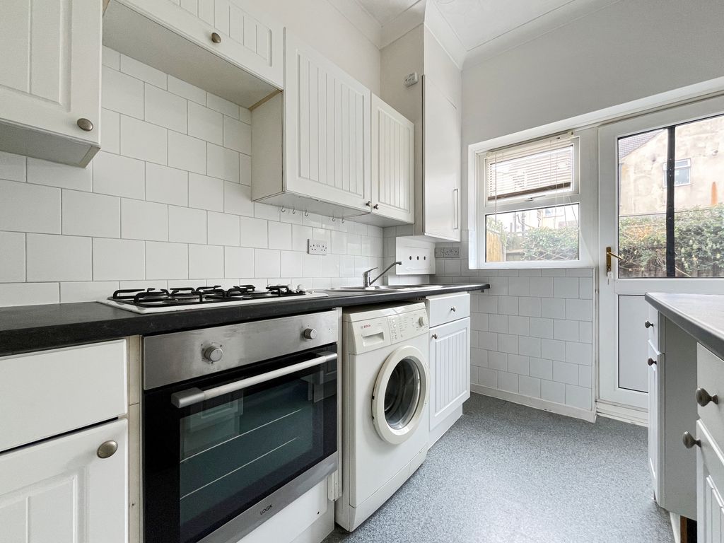 Property photo 2 of 10 Picture No. 06