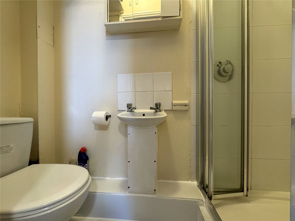 Property photo 3 of 4 Picture No. 04