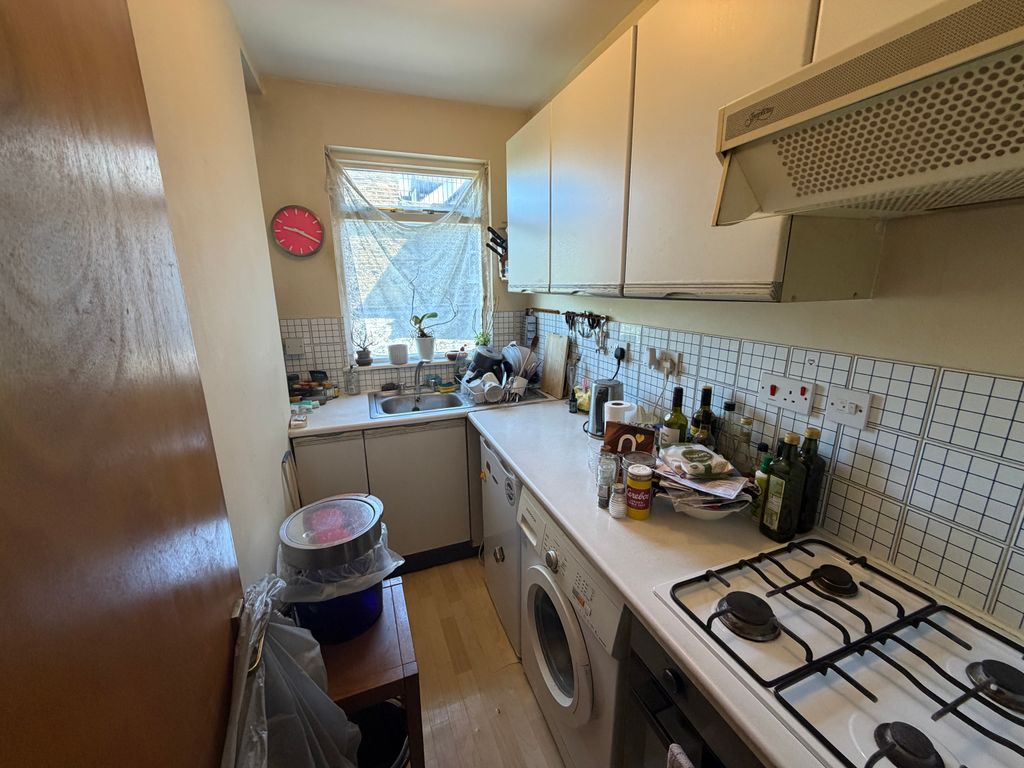 Property photo 3 of 4