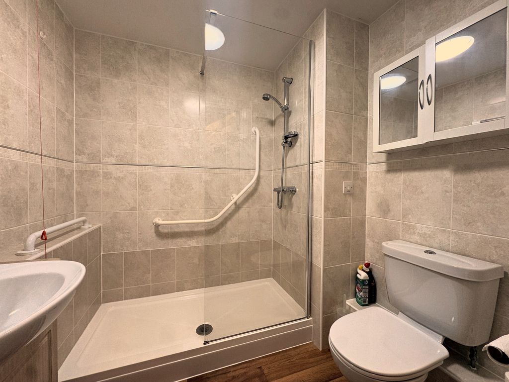 Property photo 1 of 5 Image