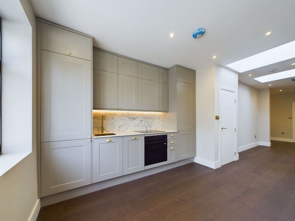 Property photo 2 of 10 Open Plan Kitchen