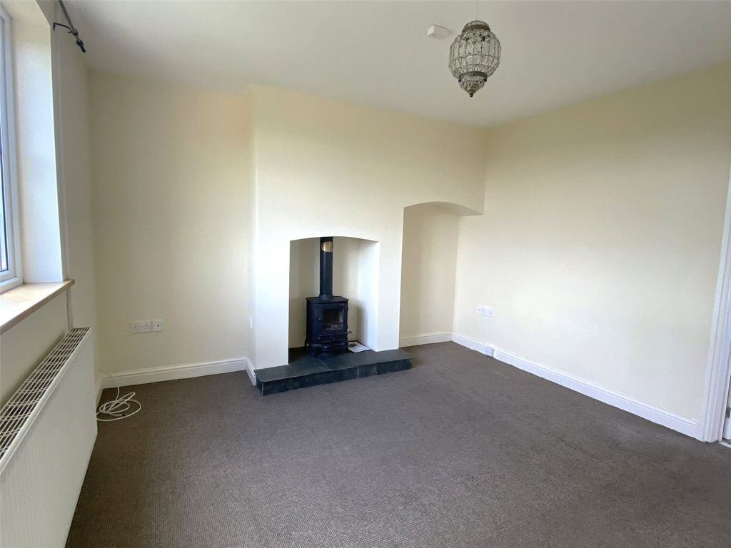 Property photo 2 of 9 Picture No. 11