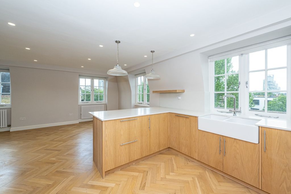 Property photo 3 of 26 5101386