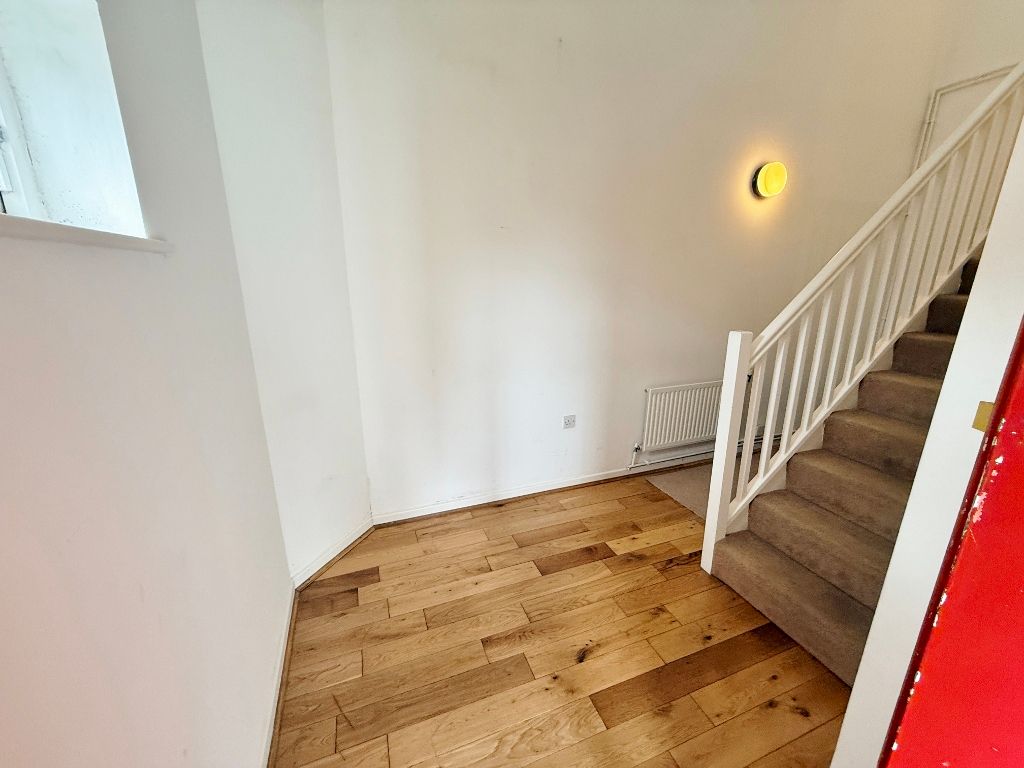 Property photo 3 of 11 Picture 3