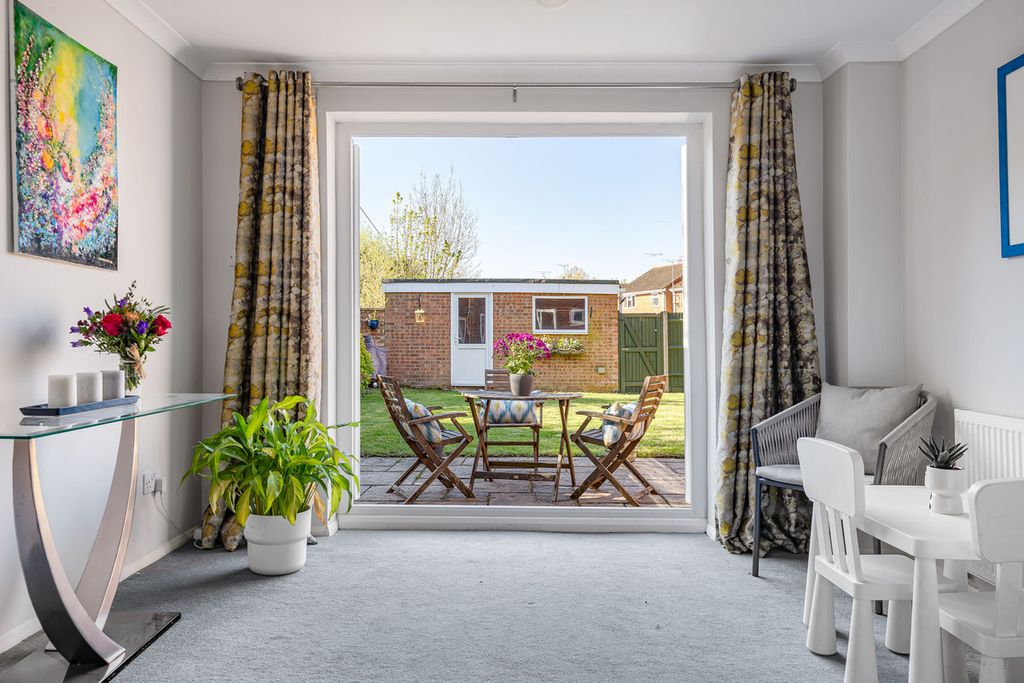 Property photo 2 of 22