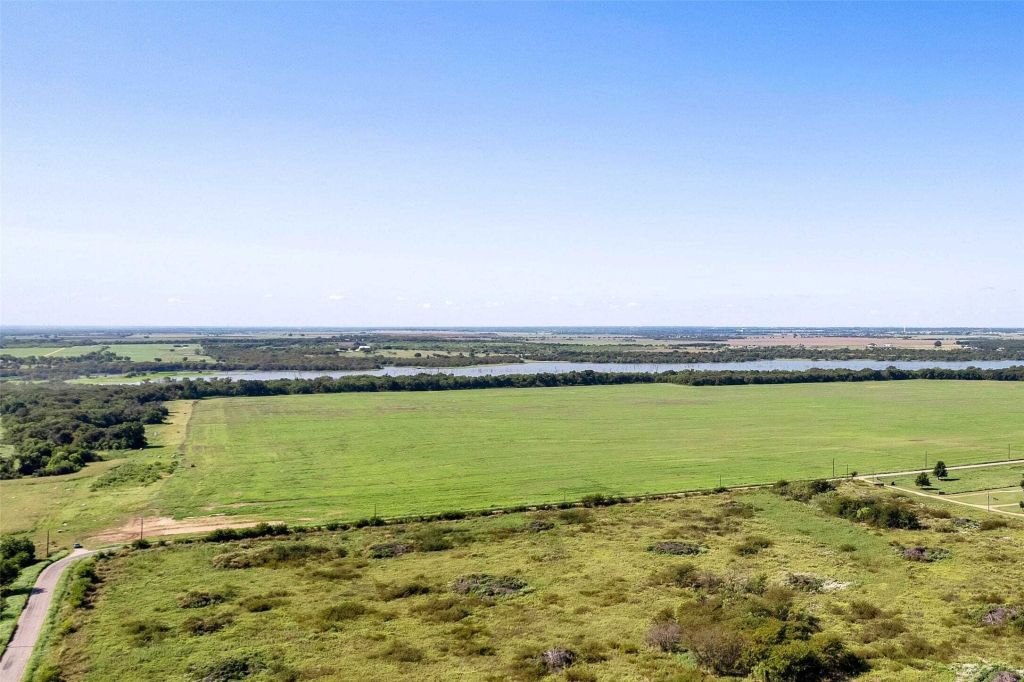 Property photo 3 of 12 <Alttext/>
