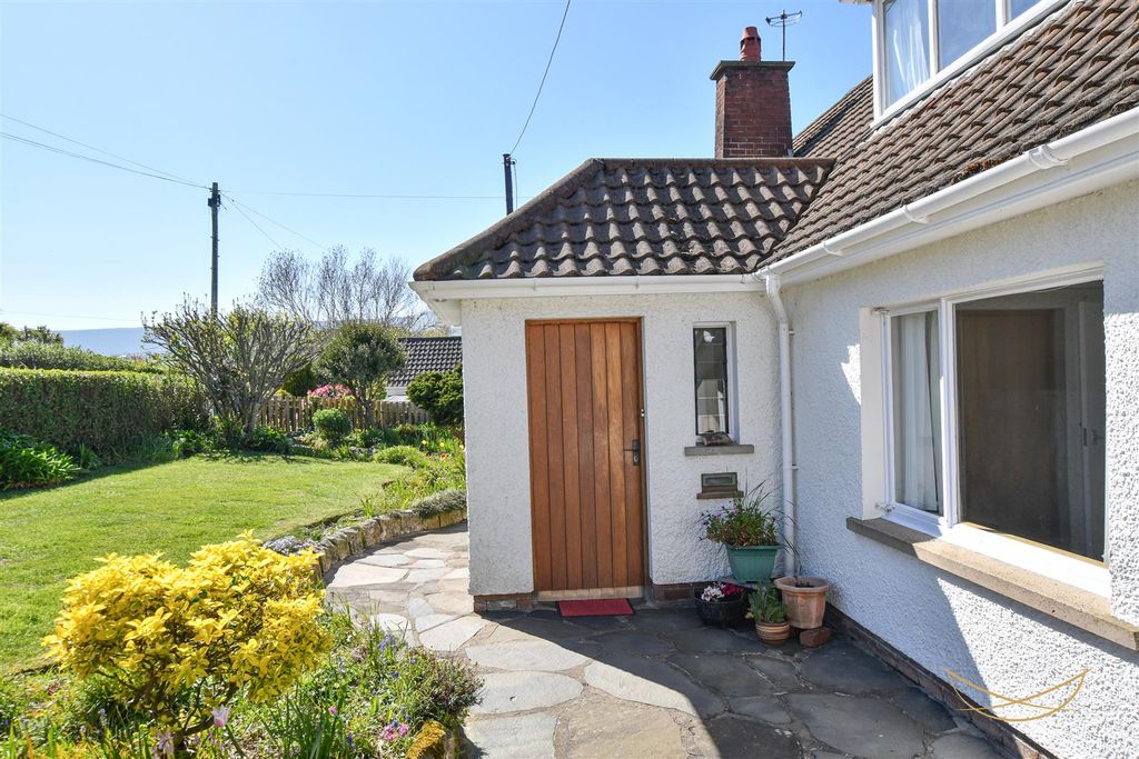 Property photo 3 of 53 Dhp-4.Jpg