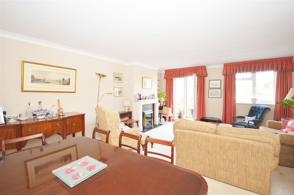 Property photo 3 of 9 Property Photo