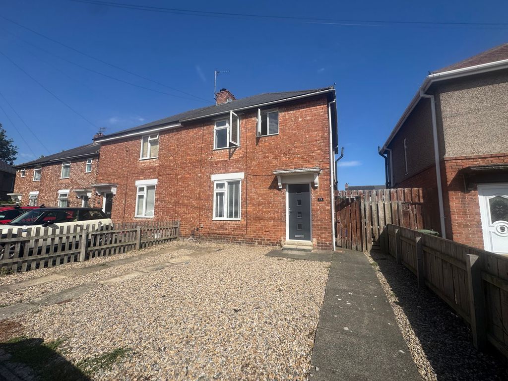Property photo 2 of 11