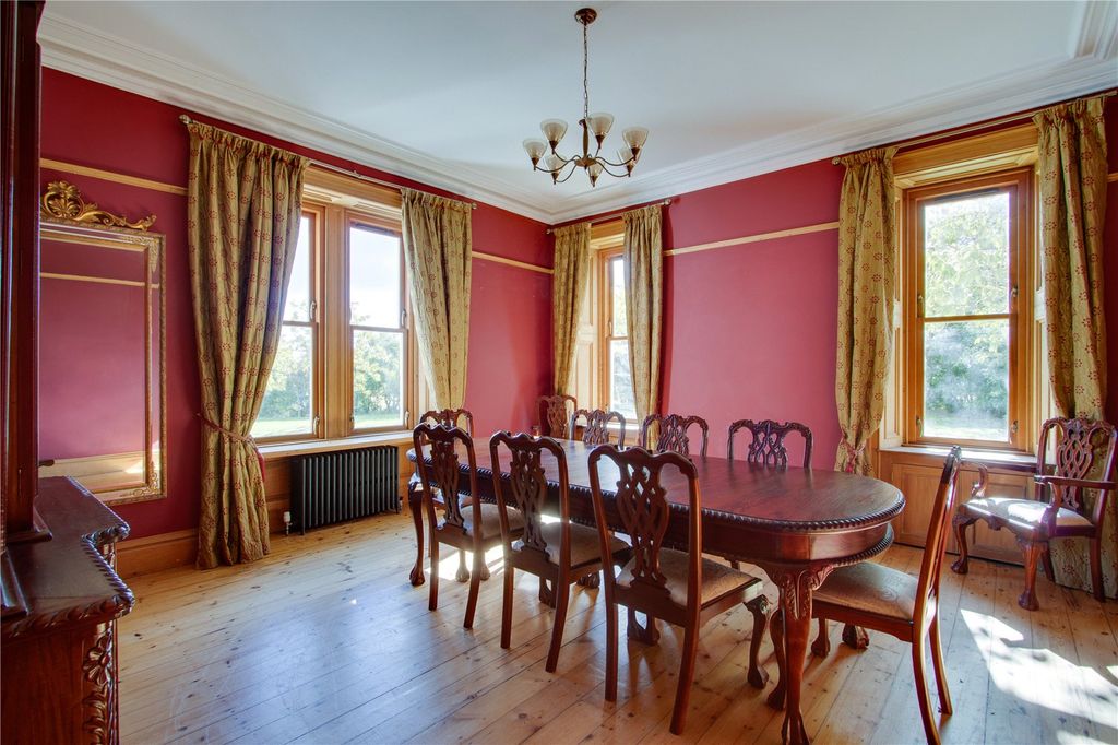 Property photo 2 of 29 Dining Room